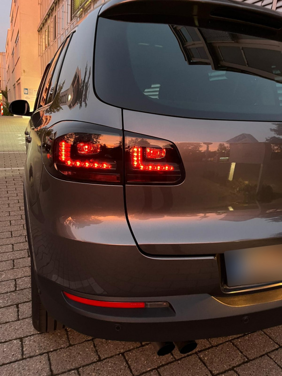 LED Upgrade Design Rückleuchten für VW Tiguan 5N Facelift 11-15 rauch